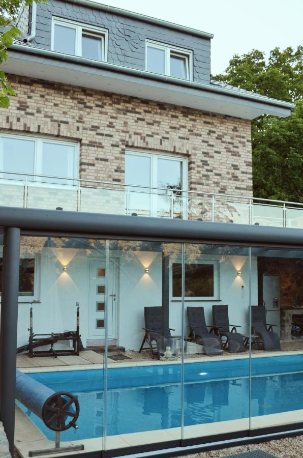 Wellness Apartments Sophienhoehe Am Pool Mechernich Esterno foto
